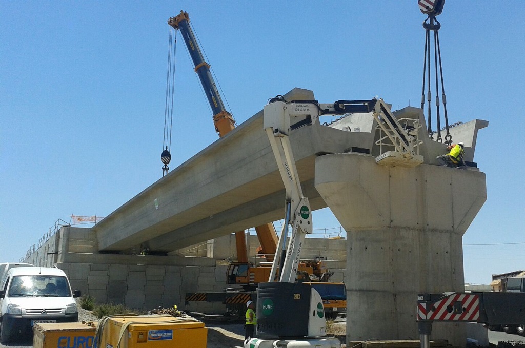 Assembly of underpass for the new access road to Roquetas de Mar and Vícar (Spain)